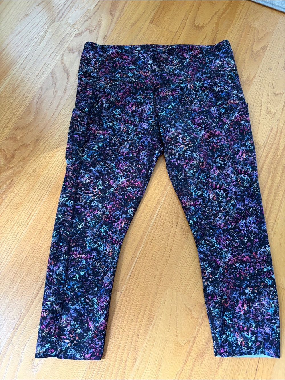 Lululemon Fast and Free High-Rise crop size 12 floral spray multi LWBE1S